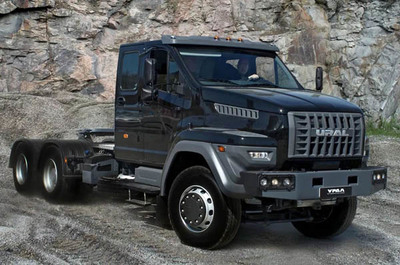 烏拉爾 NEXT 6x4卡車全系上市，助力道路普通貨物運輸新升級